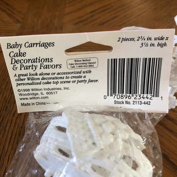 Vintage Baby Carriage Cake Decor Party Favors - Picture 2 of 3